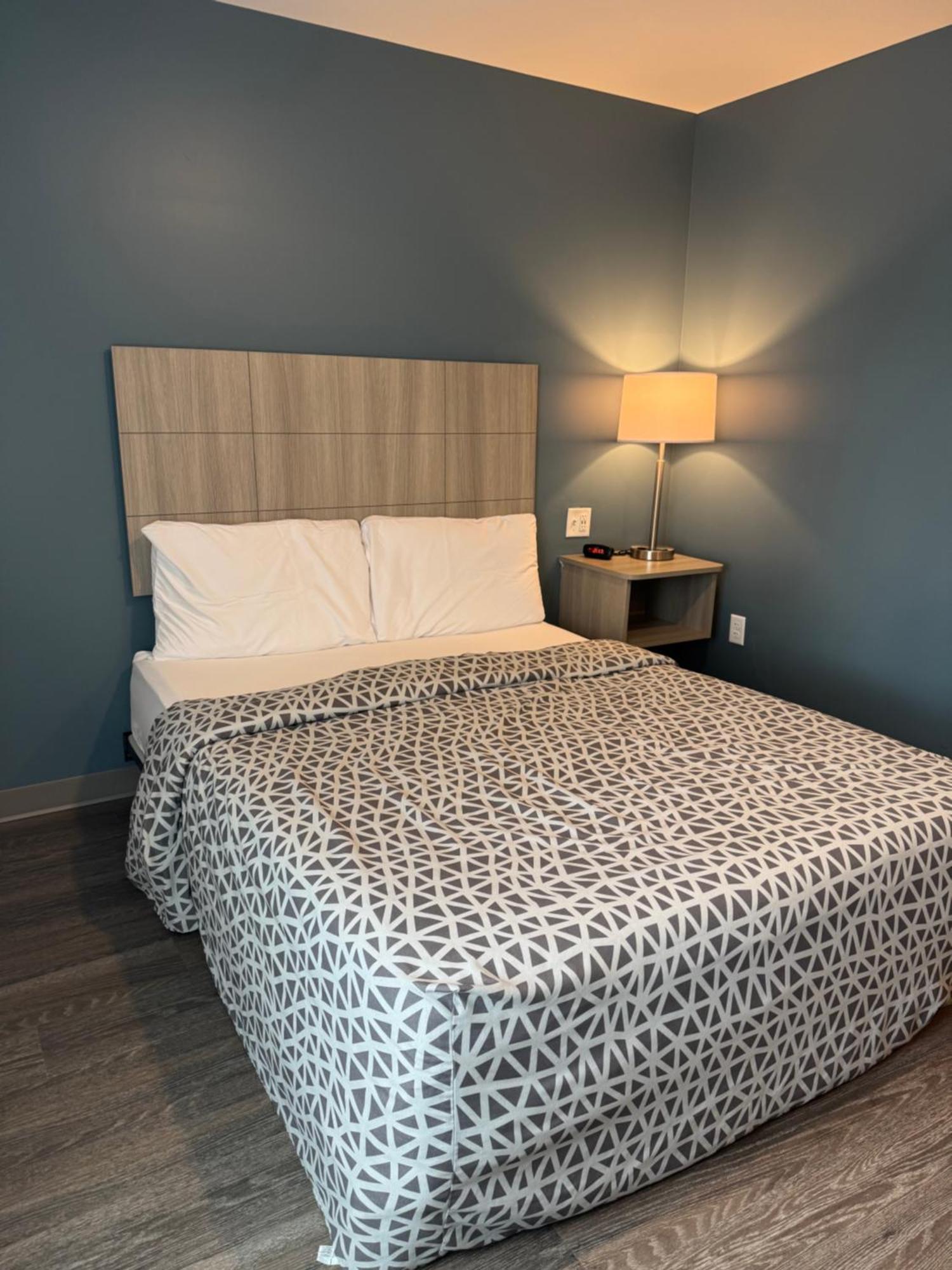 Woodspring - Cedar Bluff Hotel Knoxville